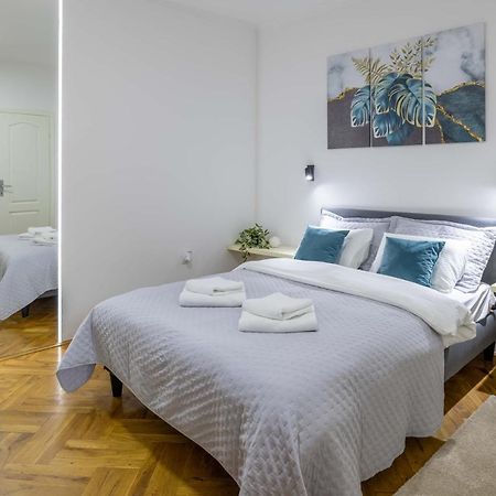 נובי סאד Old Town Rooms מראה חיצוני תמונה