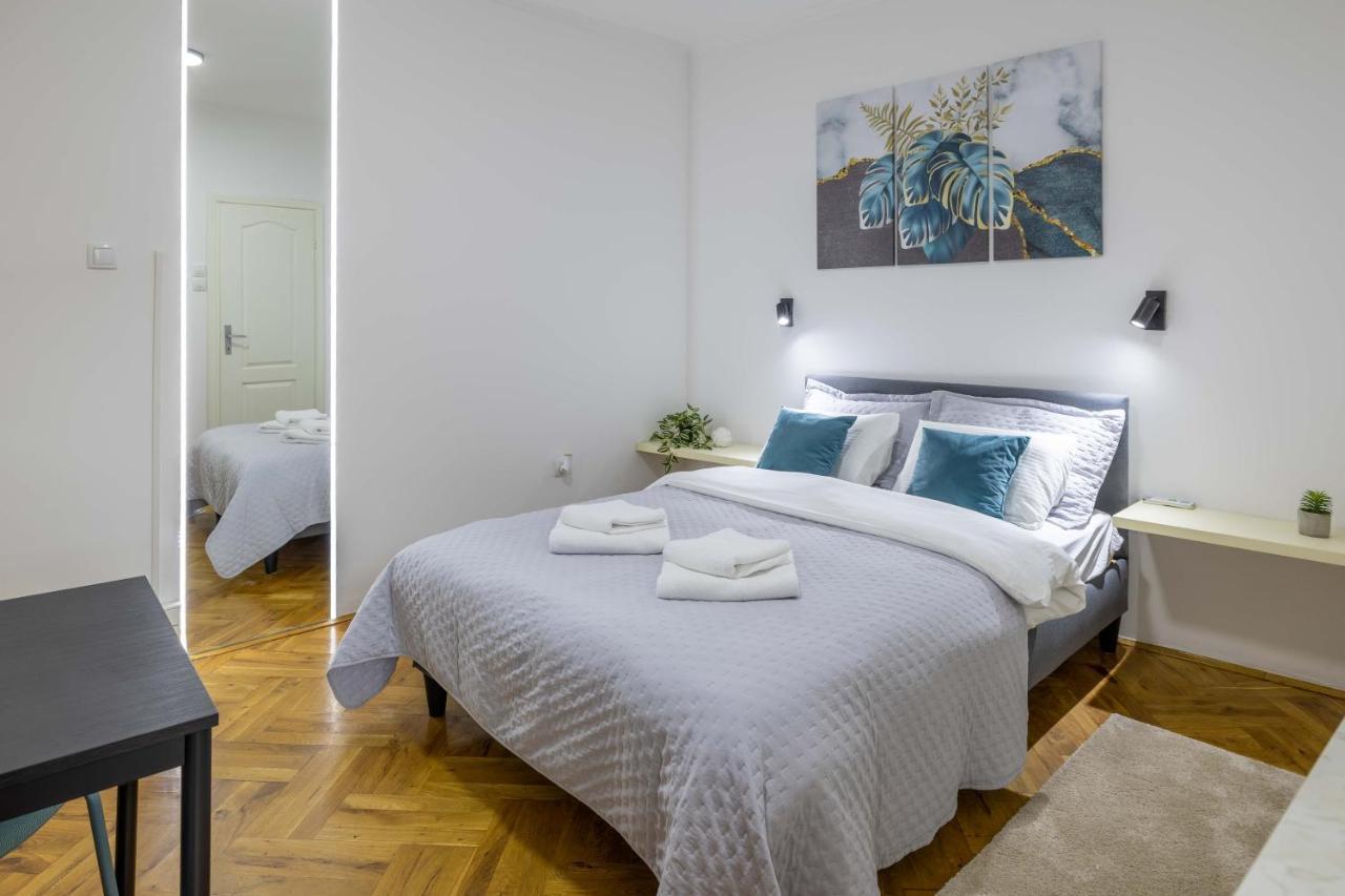 נובי סאד Old Town Rooms מראה חיצוני תמונה