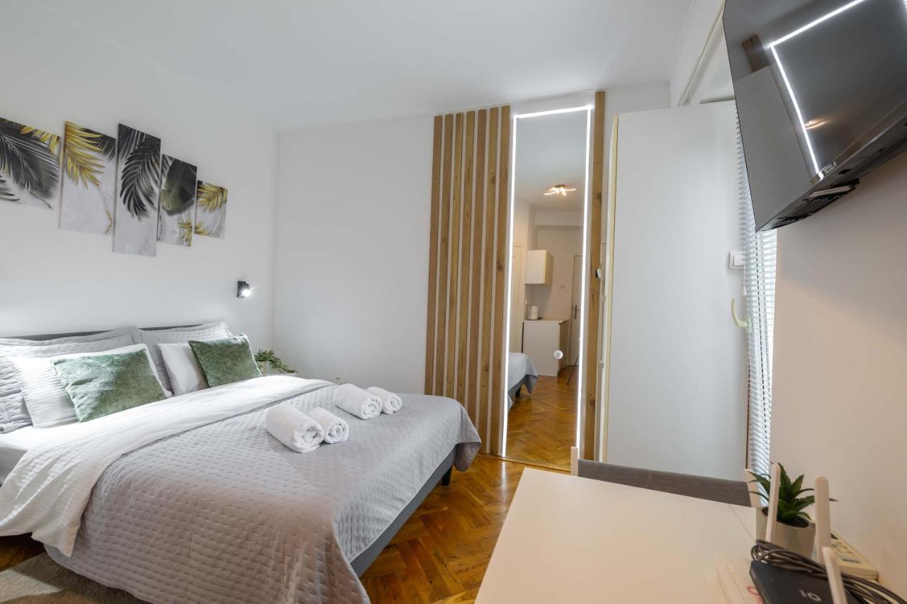 נובי סאד Old Town Rooms מראה חיצוני תמונה